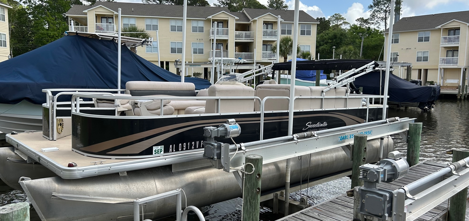 Rossick Marine & Outfitters